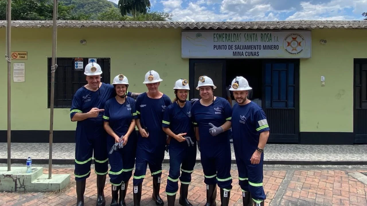 Mining team at Mina Cunas, Muzo